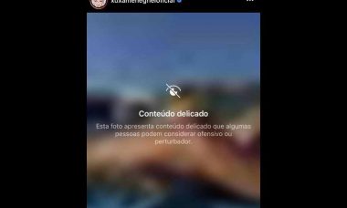 Xuxa posa de topless na laje e Instagram classifica como “ofensivo ou pertubardor”