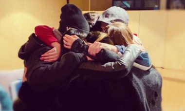 RBD posta foto reunido 11 anos após o fim e fãs acreditam em volta