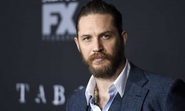 Tom Hardy aparece irreconhecível como Al Capone