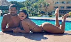 Viviane Araújo se declara para o namorado à beira da piscina: "minha vida, meu amor"