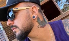 Influenciador e tatuador Alvim Tattoo faz sucesso nas redes sociais