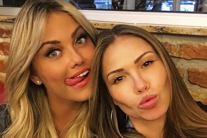 Ellen Rocche sobre a irmã: "Já nasci gostosinha e ela sempre magrinha"