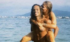 Vitão e Luísa Sonza surgem coladinhos em fotos na praia: "Tarzan e Jane no reino da selva"