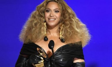 Beyoncé bate recorde e se torna cantora com mais Grammys na história