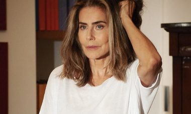 Maitê Proença revela que desistiu de crush: "Só mandava foto do cachorro"