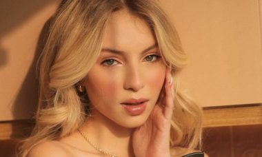 Estrela do TikTok toma querosene e detergente por engano e precisa ser hospitalizada