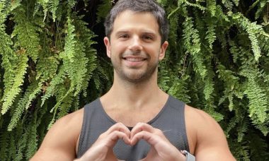 Duda Nagle posta foto de sua infância para celebrar o aniversário de 38 anos