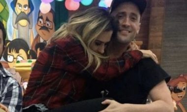 Tatá Werneck se irrita com citação de Paulo Gustavo em discussão sobre aglomeração: "Não ouse"