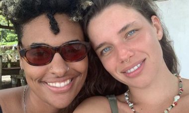 Bruna Linzmeyer fala sobre medo após assumir namoro com outra mulher