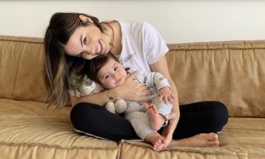 Sthefany Brito revela que o filho está começando a falar: "Vontade de engolir"