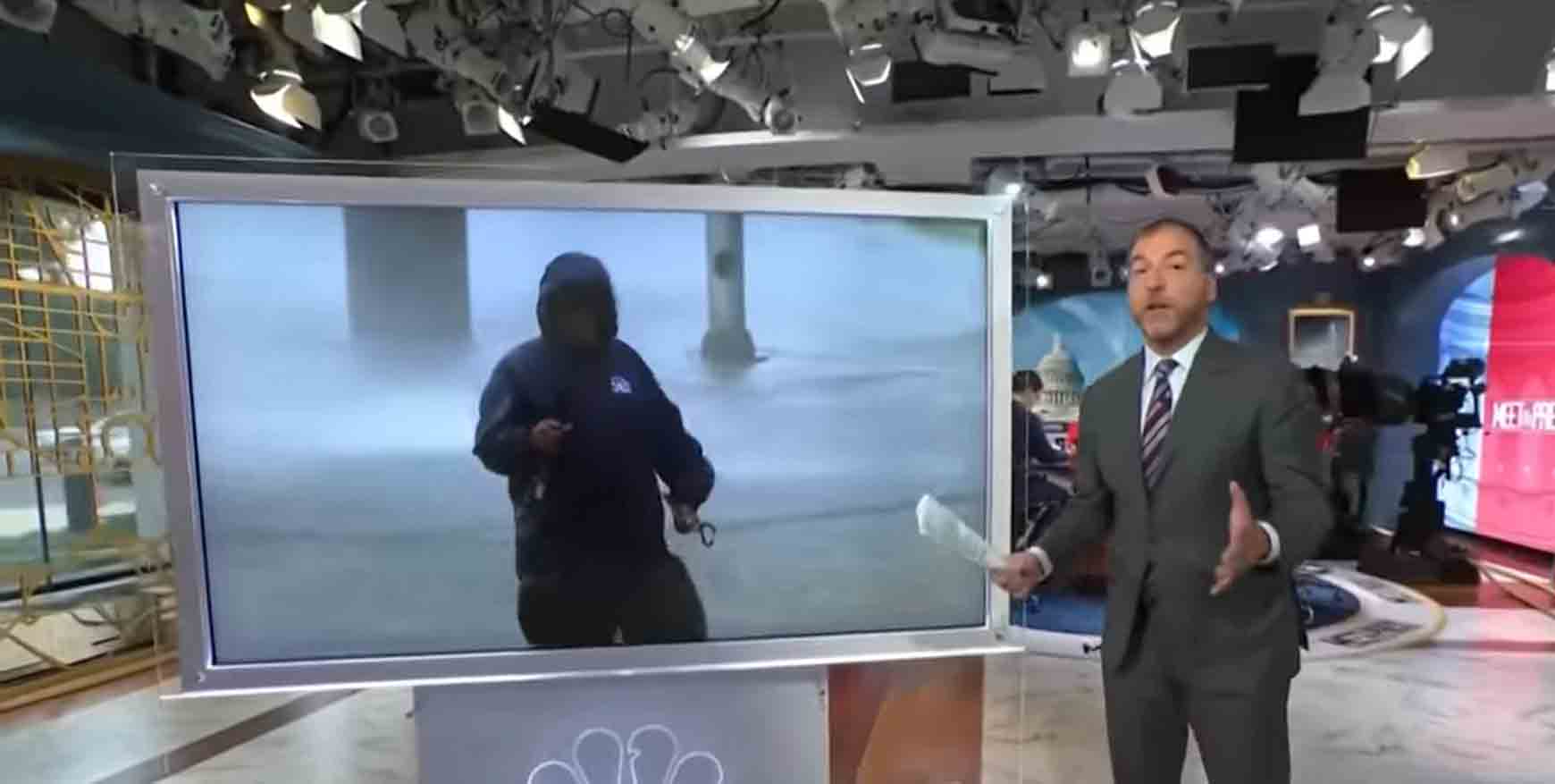Vídeo: Repórter é atingido por ondas e ventos de furacão durante transmissão ao vivo. Foto: Reprodução Youtube