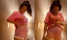 Yanna Lavigne posa de pijama exibindo a barriga de sua gravidez
