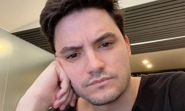 Com Covid-19, Felipe Neto desabafa: "Depressão foi intensificada"