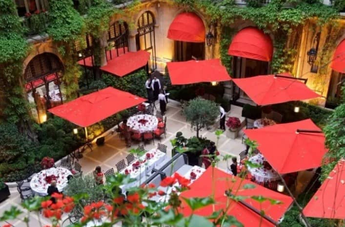 Marquezine se hospeda em hotel de Paris com diárias de até R$ 40 mil (Foto: Reprodução/Instagram)