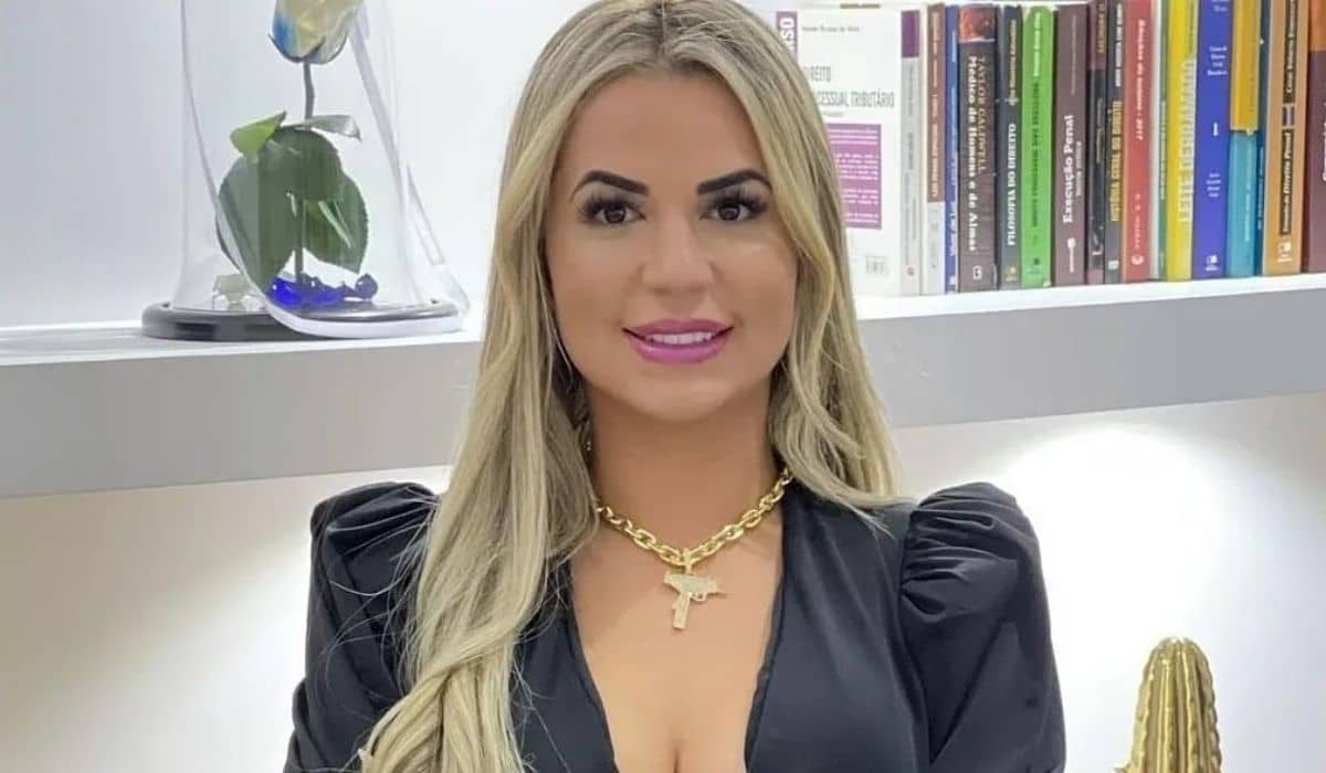 Deolane Bezerra recupera rede social após ter conta banida pela OAB
