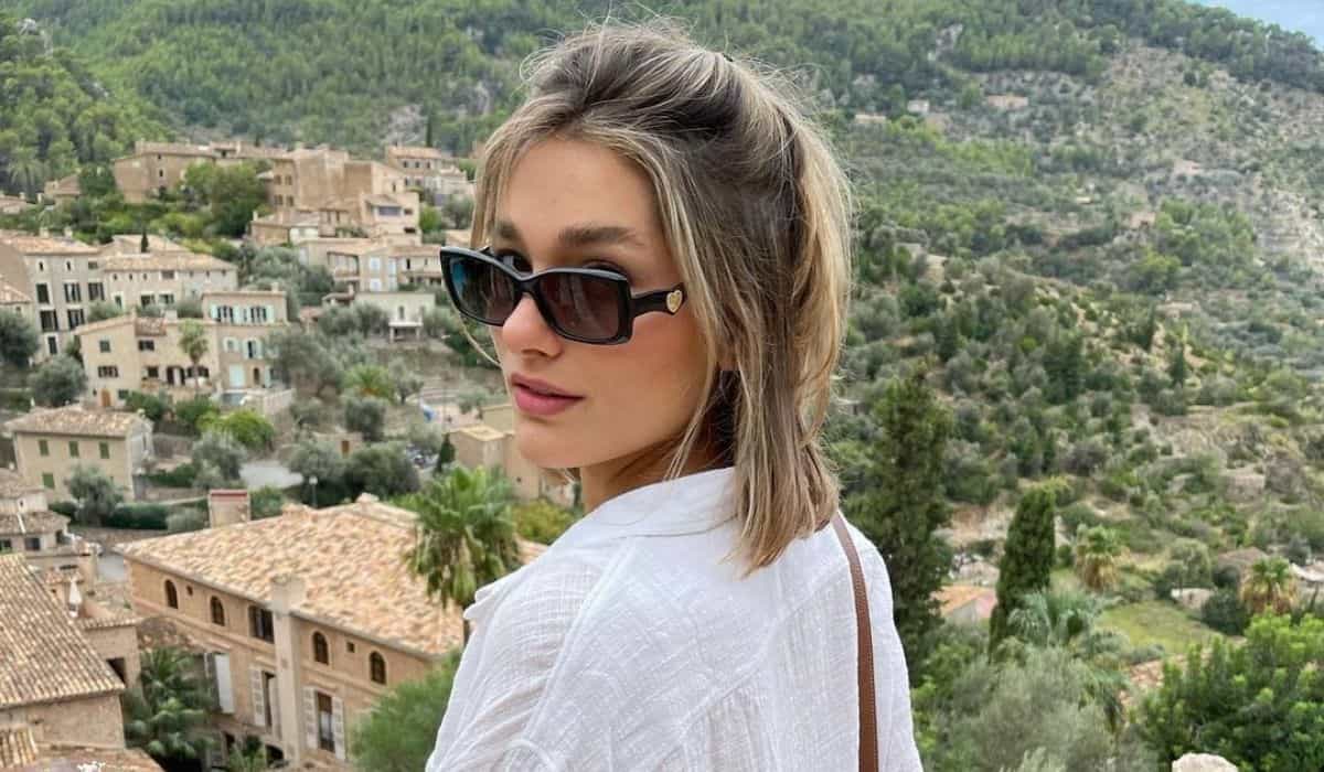 Sasha exibe mudança no visual durante viagem à Espanha: 'resolvi cortar'