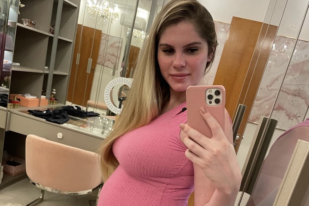 Bárbara Evans celebra 5 meses de gravidez: "Cresceu muito"
