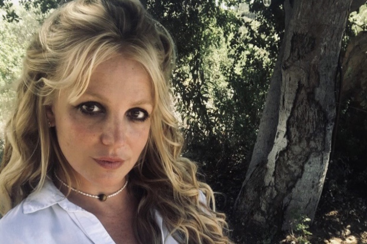 Britney Spears alfineta família após fim de tutela: "Grata por saírem da minha vida"
