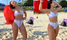 Larissa Manoela posa com biquíni branco de zíper ao curtir dia de praia