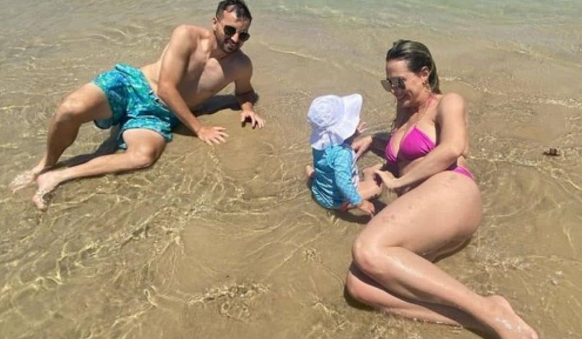 Aline Lima, filha de Chitãozinho, curte viagem em família: 'enfim férias'