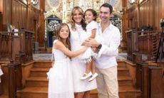 Ticiane Pinheiro e César Tralli batizam a filha: "Dia muito especial"