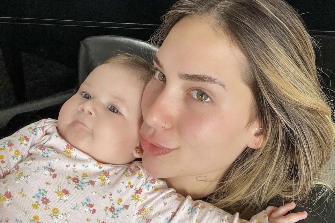 Virgínia Fonseca revela que os seios caíram após gravidez: "Despencou"