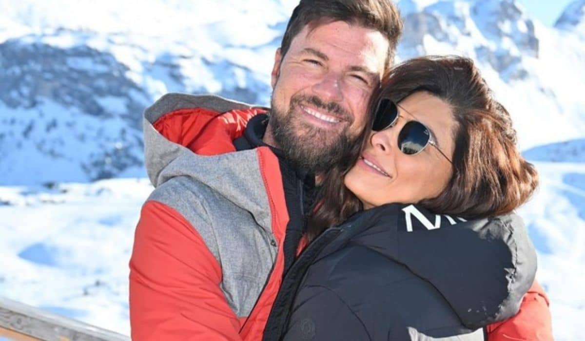 Juliana Paes posa com marido em viagem de família nos Alpes Franceses