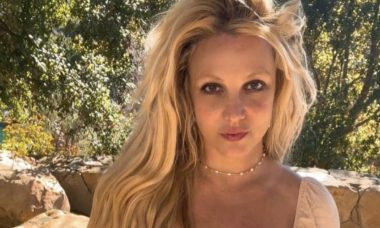 Britney Spears posta desabafo sobre mãe e irmã: "Deveria ter dado na cara de vocês"