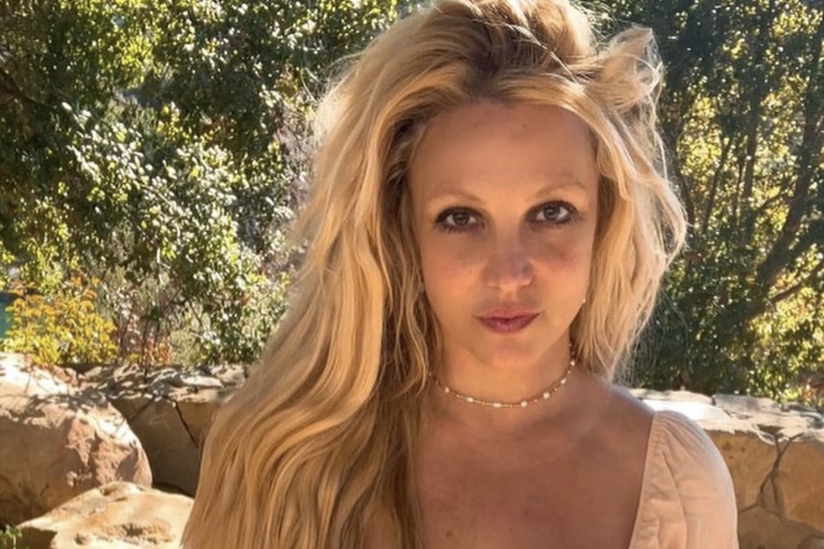 Britney Spears posta desabafo sobre mãe e irmã: "Deveria ter dado na cara de vocês"