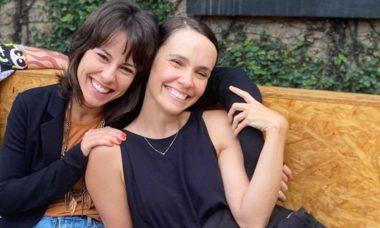 Andreia Horta celebra amizade com Débora Falabella: 'sempre admirei'