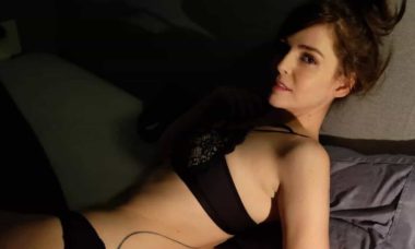 Titi Müller posa em cliques sensuais feitos pelo namorado: '50 tons'