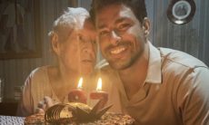 Cauã Reymond celebra aniversário de 97 anos da avó: "Muito devo a ela"