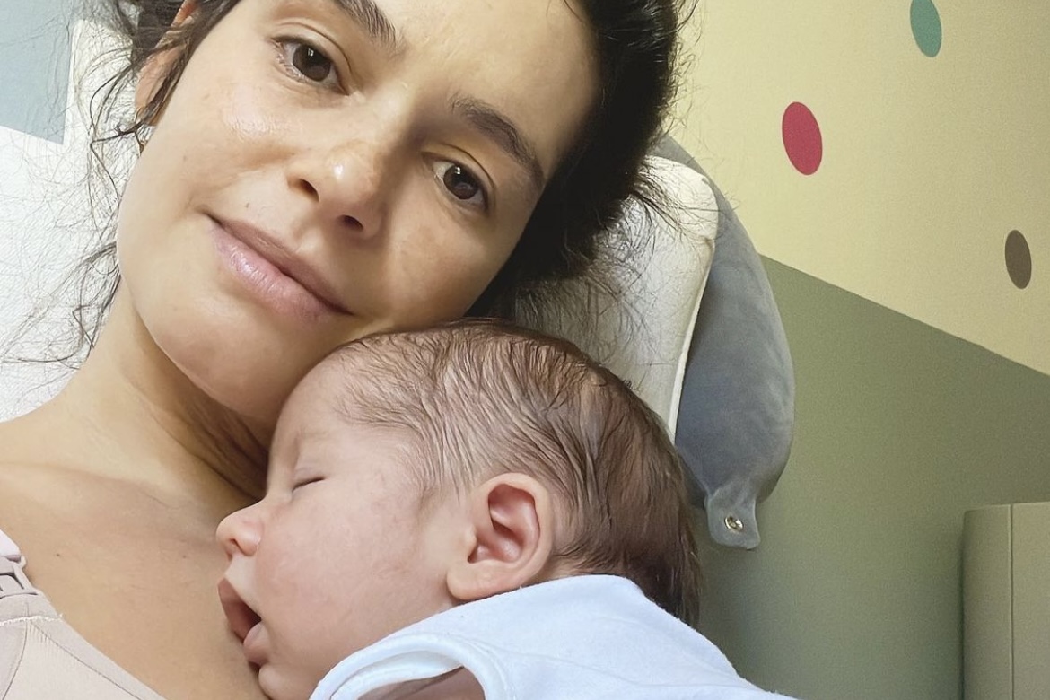 Maria Flor celebra primeiro mês do filho: "Alegria infinita"