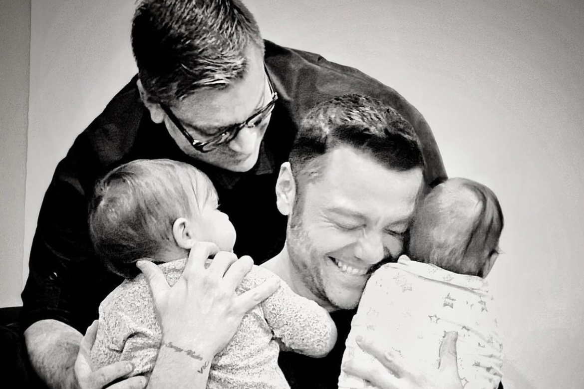 Tiziano Ferro anuncia adoção de dois bebês: "Homem mais feliz do mundo"