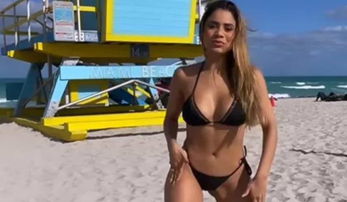 Lexa encanta web ao postar vídeo dançando hit em praia de Miami