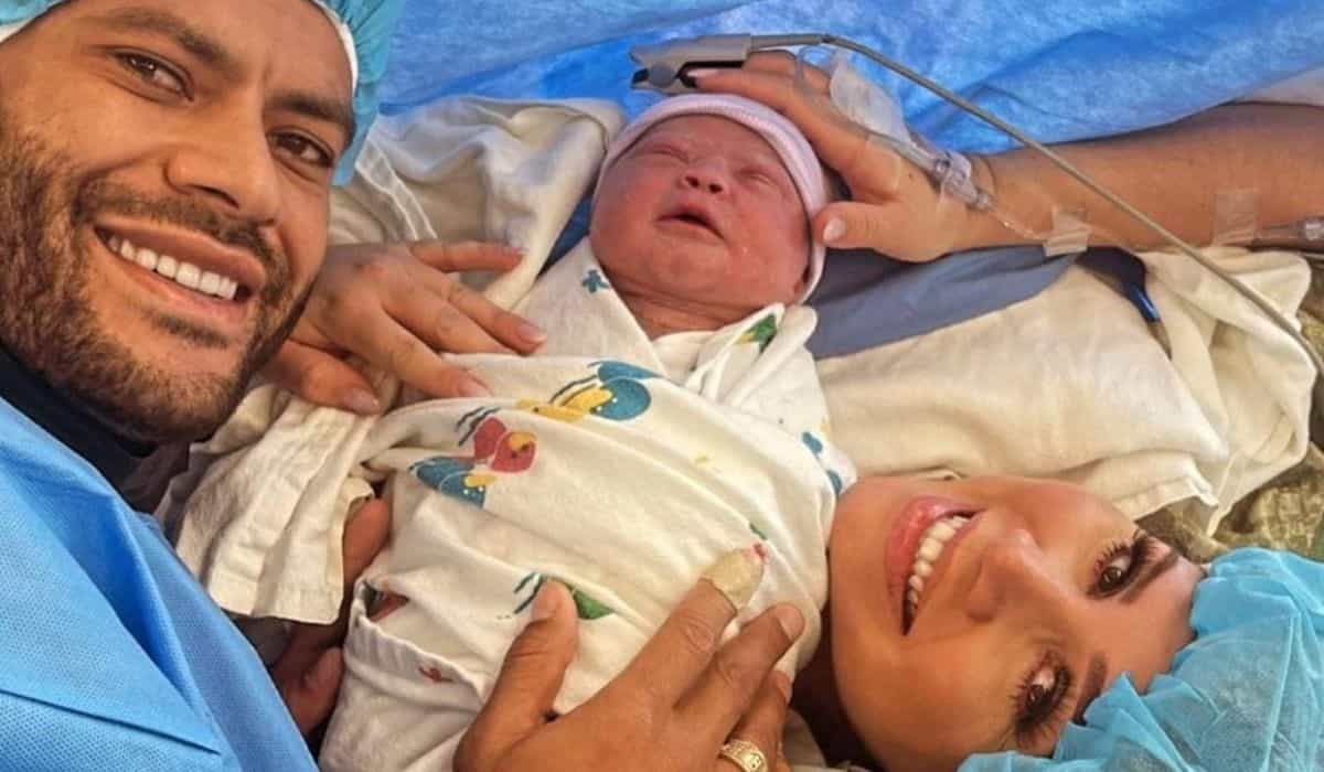 Hulk e Camila Ângelo anunciam nascimento da filha Zaya: 'nossa benção' (Foto: Reprodução/Instagram)
