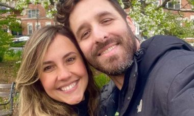Rafinha Bastos se casa com Vivi Paiva: 'obrigado por ser minha parceira'
