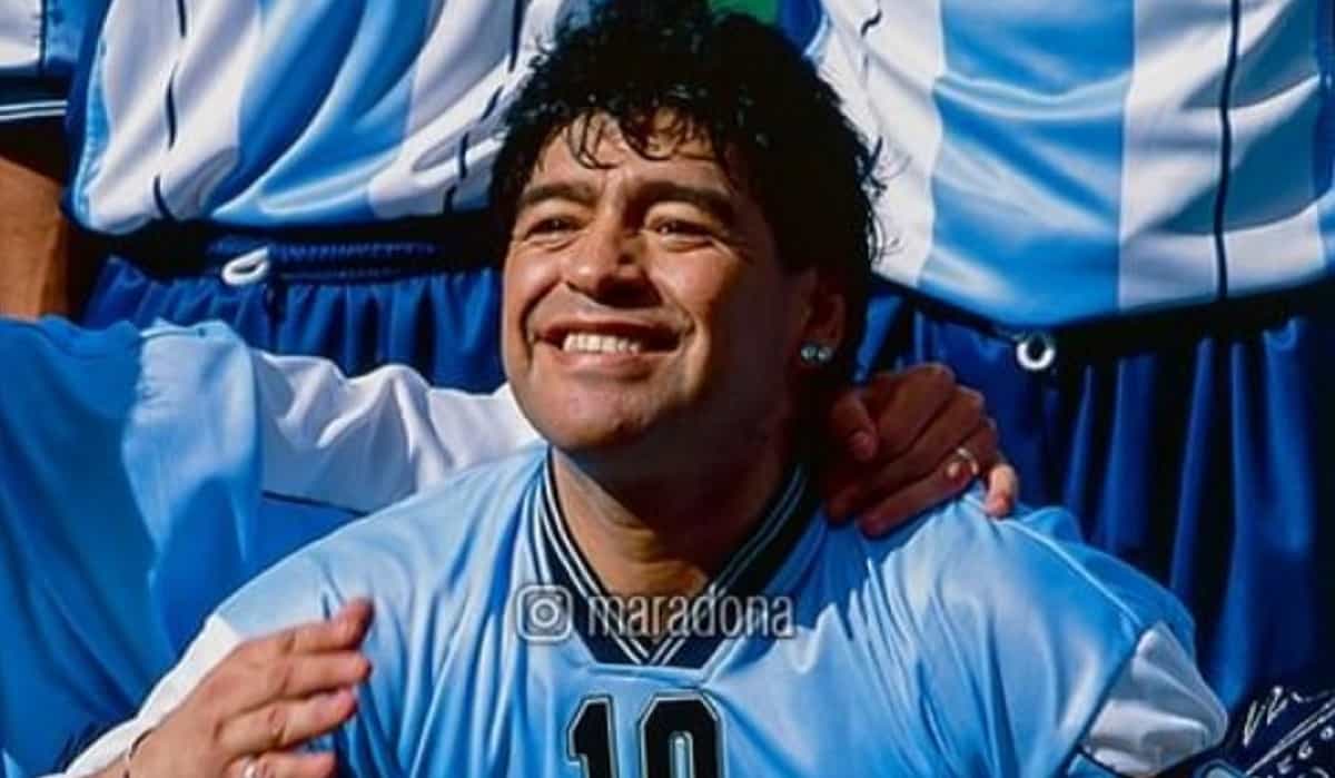 Diego Armando Maradona morre aos 60 anos após parada cardiorrespiratória