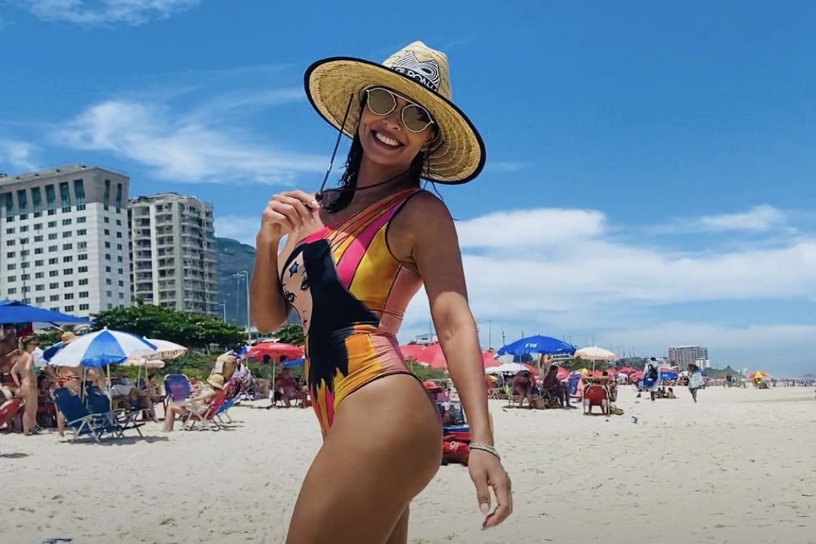 Juliana Paes curte dia de sol em praia do Rio de Janeiro