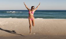 Juliana Paes curte dia de praia: "Muito amor envolvido"