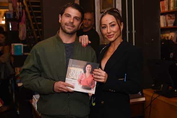 Sabrina Sato e Duda Nagle prestigiam lançamento do livro de Kika Sato (Foto: Andy Santana/AgNews)