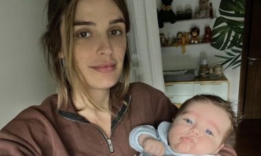 Rafa Brites para de amamentar filho de 4 meses: "Processo muito pessoal"