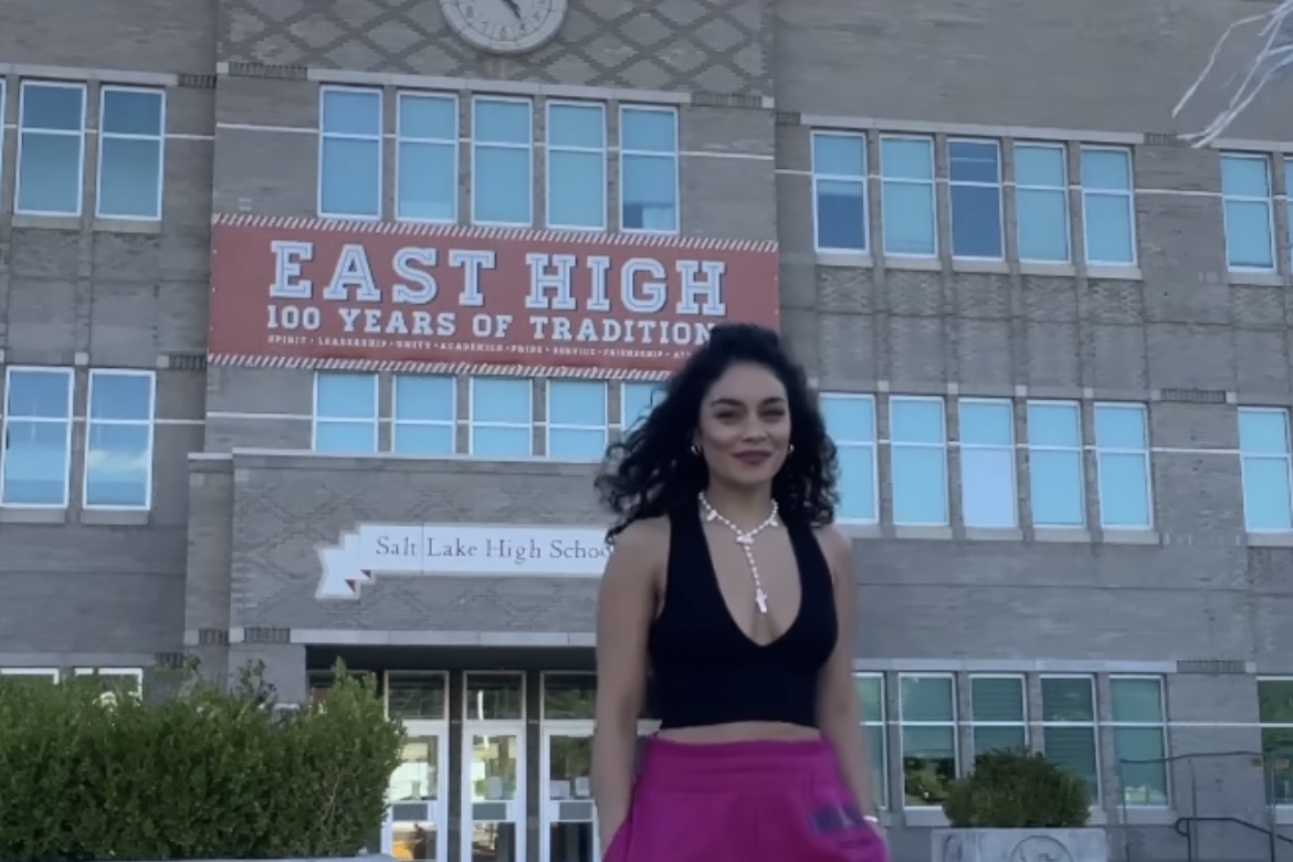 Vanessa Hudgens visita escola de 'High School Musical' e anima fãs