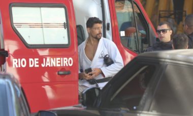 Cauã Reymond se envolve em acidente de trânsito no Rio de Janeiro