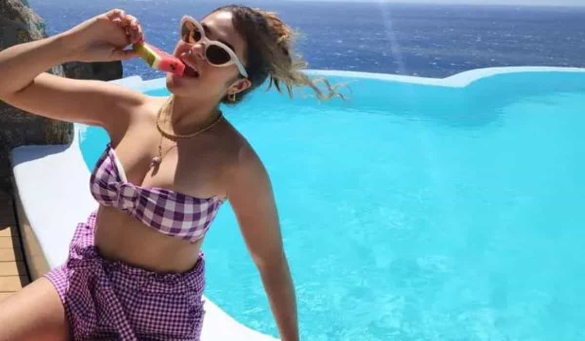 Maisa Silva curte viagem na Grécia em resort de luxo: 'verão europeu'