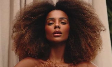 Brunna Gonçalves explica motivo de usar pouco o cabelo natural