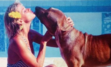 Xuxa relembra cão que já morreu: 'meu companheiro de vida'