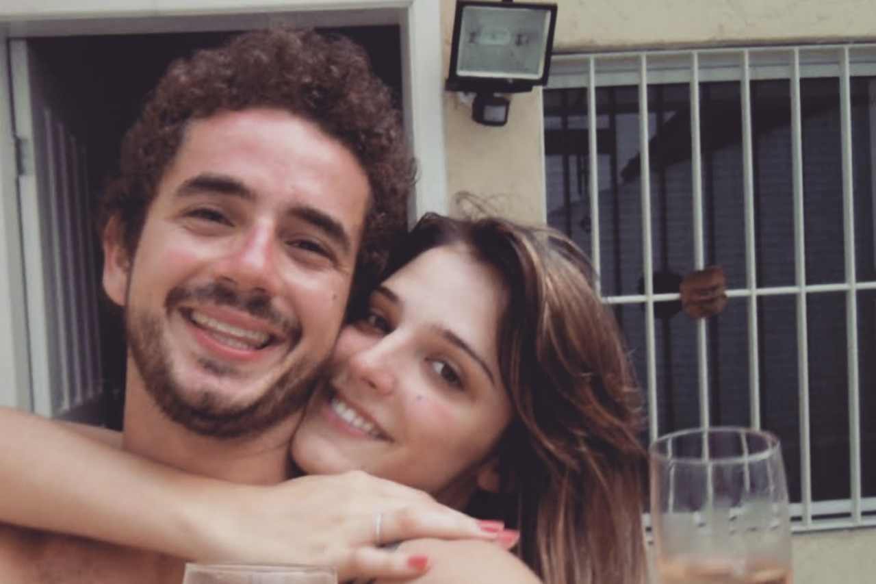 Rafa Brites revela que conheceu Felipe Andreoli pelo Facebook