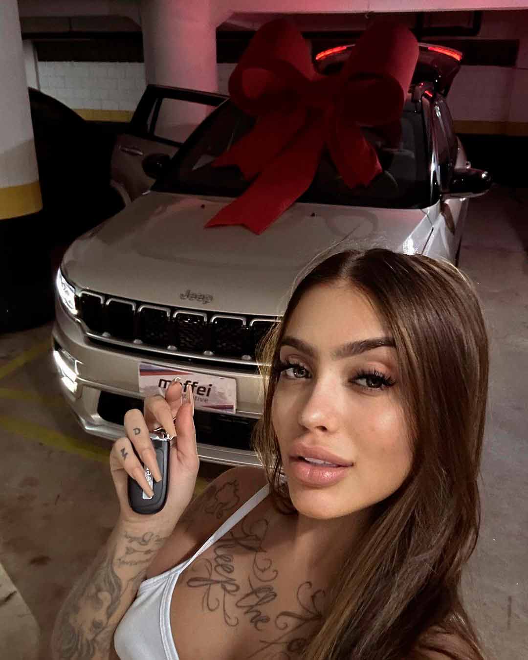  Mirella comemora compra de carro avaliado em R$ 280 mil. Foto: Reprodução Instagram