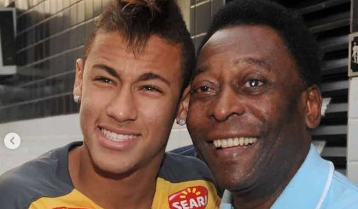Luto! Neymar homenageia Pelé: 'transformou o futebol em arte'